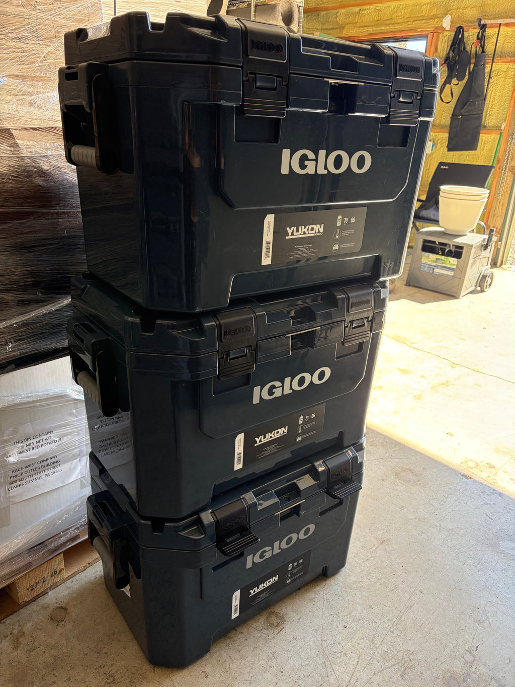 Igloo Yukon 70-Quart Hard Cooler with Wire Basket
