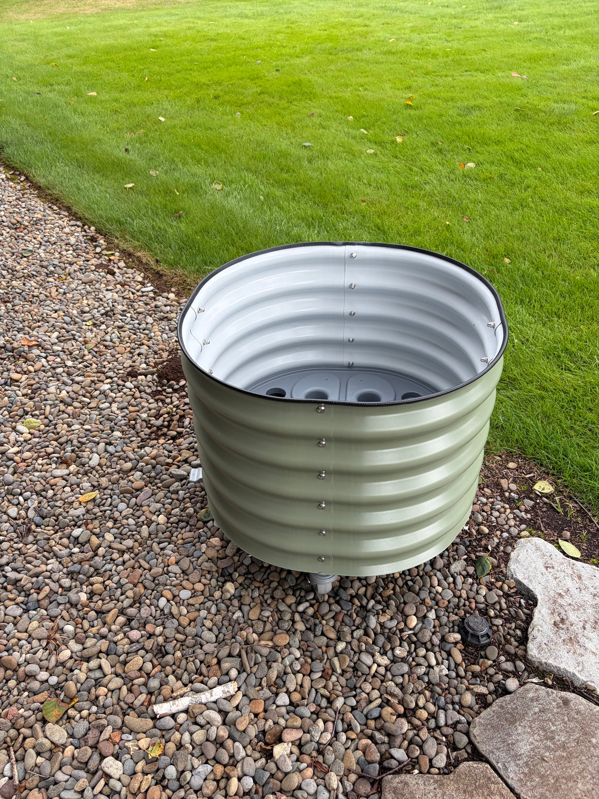 Vego Garden Self-Watering Rolling Citrus Tree Planter