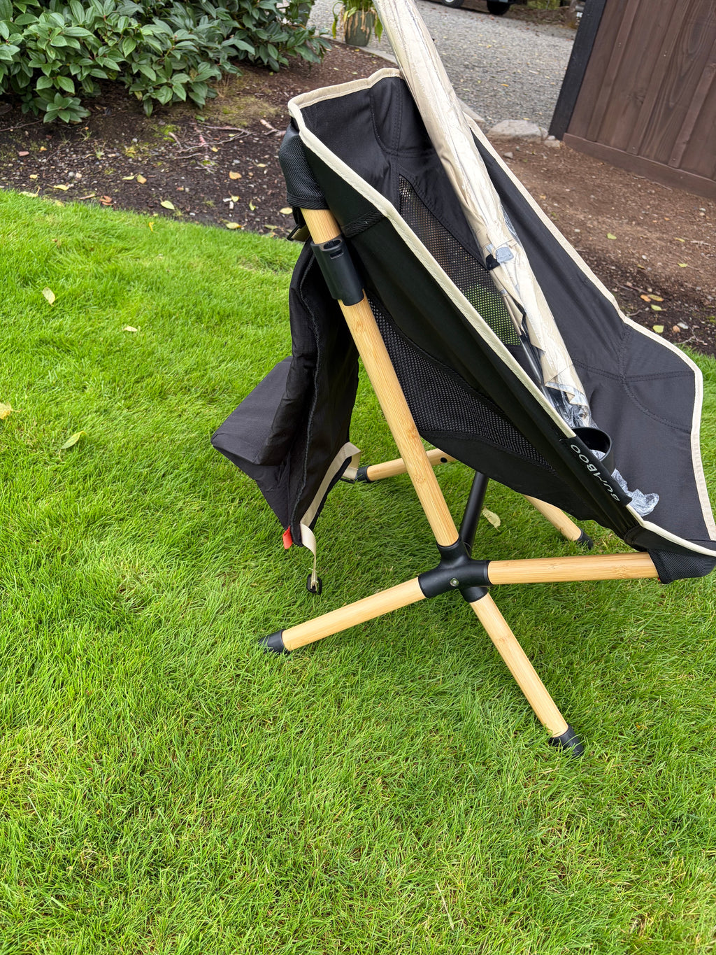 Bumboo Packable Chair with Sun Shade