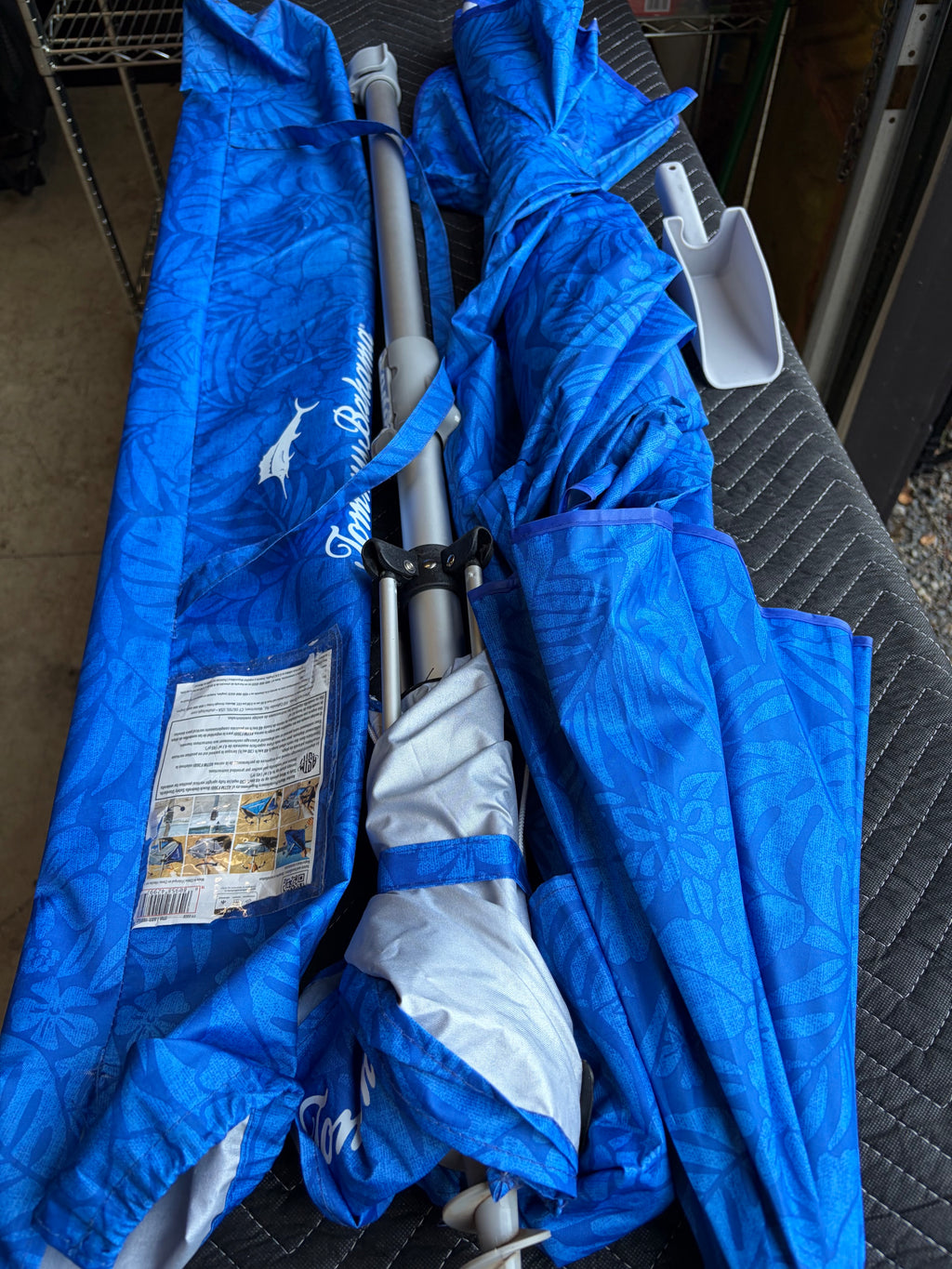 Tommy Bahama 7.5 ft Beach Umbrella