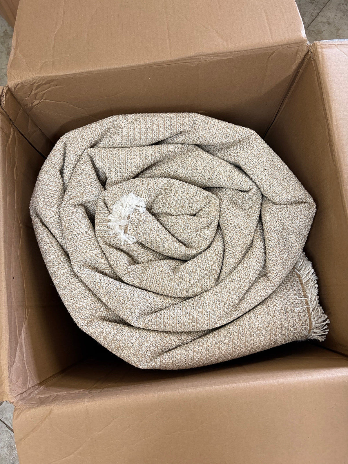 Thomasville Marketplace Luxury Shag Area Rug, Cream, 9 ft. 5 in. x 13 ft.
