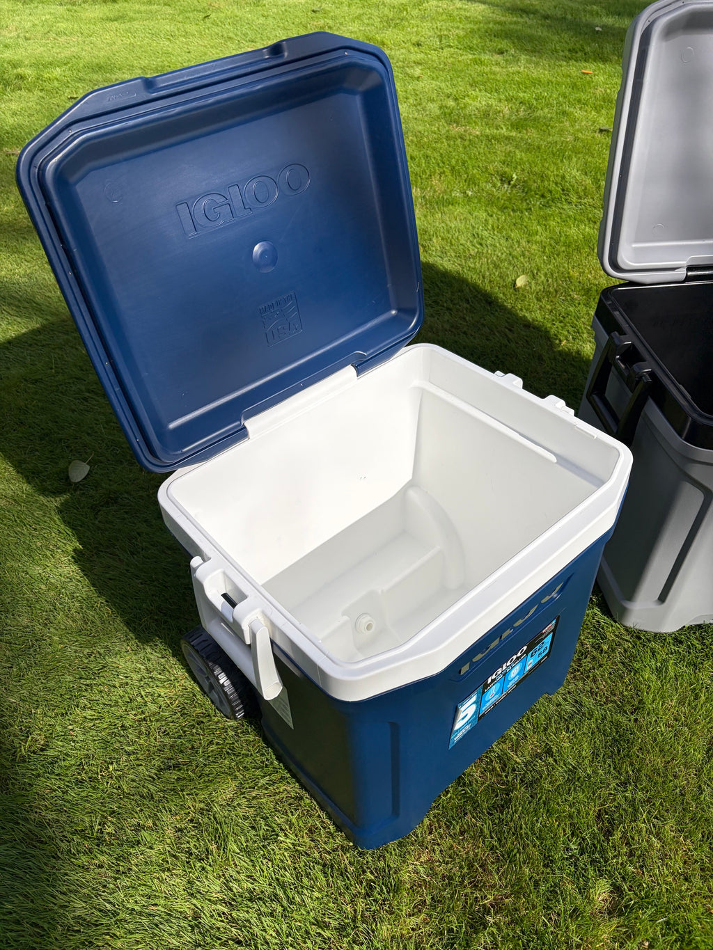 Igloo MaxCold 62-Quart Wheeled Cooler