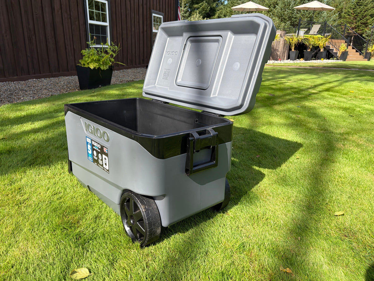 Igloo MaxCold 90-Quart Wheeled Cooler